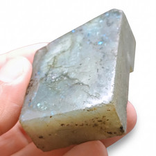 Labradorite 91 g Madagascar