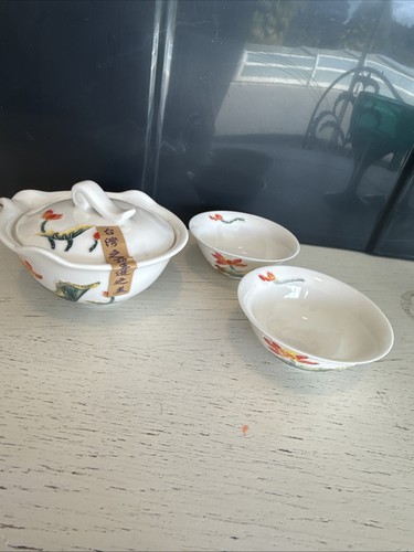 Chinese porcelain teapot - teapot, and