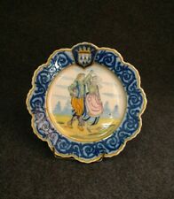 ASSIETTE EN FAIENCE DE QUIMPER - HR QUIMPER - DANSEURS BRETON - D. 25,5 cm