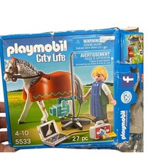 Playmobil 5533 27 piece Vets