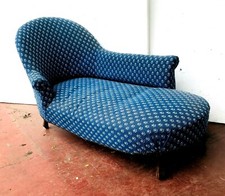 banquette de repos Napoléon III piétement en acajou  . XIX siècle .