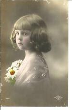 FANTAISIE - ENFANT - portrait de petite fille avec marguerites