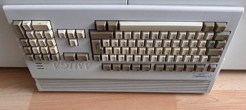 Commodore amiga 1200 testé - commodore,
