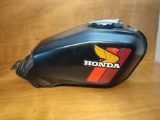 Honda FT 500 PC07 Bj 1983 - RÉSERVOIR D'ESSENCE ( bouchon fermé sans clef)