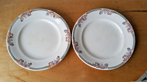 Og1 deux assiettes longwy - ,
