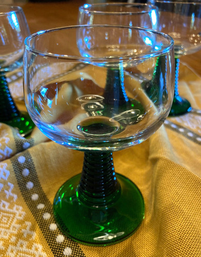 Lot verres vins blancs - à,