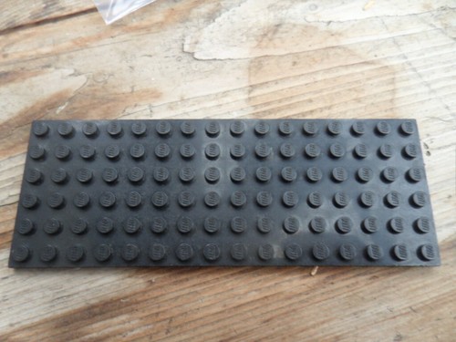 Plaque noire lego réf - x,