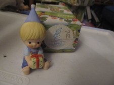 Enesco Country Cousins Scooter with present with box