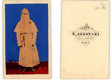 D'Agostini, Roma, pénitent Vintage albumen print CDV.  Tirage albuminé 