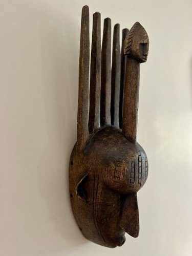 Ancien masque africain