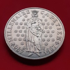 Pièce de 10 francs Millénaire Capétien de 1987 cupro-alu-nickel SUP nettoyée.