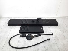 Panneau de douche noir avec