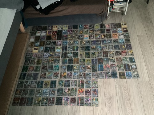 Carte pokémon v - /,