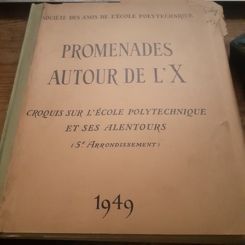 Promenades autour x - autour, de