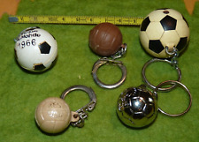 Lot 5 porte clés ballons de football Kiwi Mobil Best Ball Mètre ruban + Keyrings