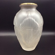 Pied de lampe en verre moulé