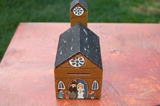 Tirelire ancienne en bois