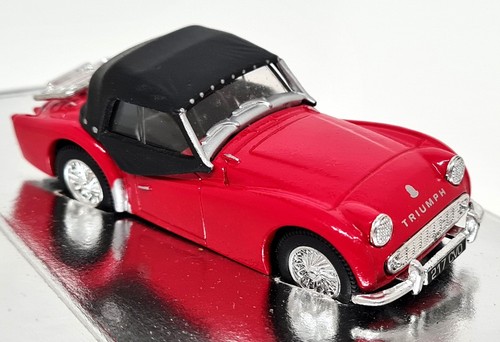 Corgi triumph tr3a closed - 1/43,