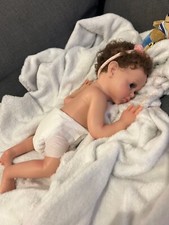 poupée en silicone platine