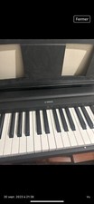 Yamaha P-45B Piano Électrique