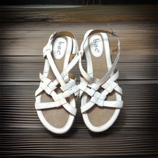 b.o.c. Born Concept White