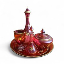 SERVICE DE NUIT EN CRISTAL DE BACCARAT ROUGE ET DORÉ A L OR FIN .5 PÉCES