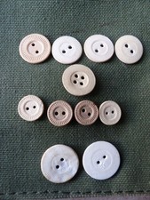 WW2 boutons allemands carton pressé lot 1