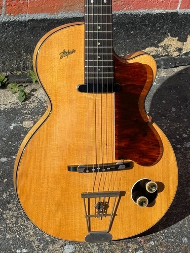 1957 hofner club earliest - 1957, 40