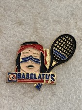 Pin’s Babolat VS Tennis Indien Indian Raquette Enamel Lapel