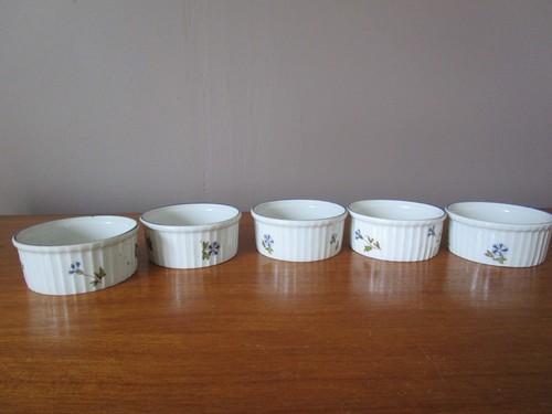 Lot ramequins stries en - 5,