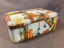 Ancienne boîte à biscuits en