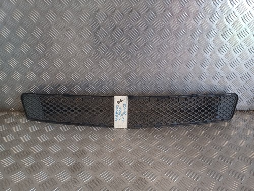 Grille inférieure bouclier