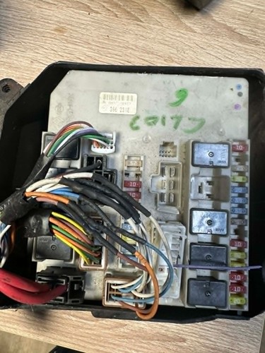 Boitier upc 356231e renault - boitier,