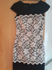 Robe en dentelle, style