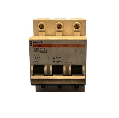 Merlin gerin 21678 c32n - gerin,