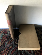 LA PLÉIADE      ALBUM      DICTIONNAIRE DES AUTEURS DE LA PLÉIADE     1960