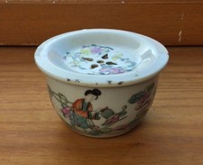 Boite à Grillons en Porcelaine de Chine XIXème