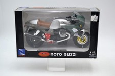 DIE CAST "MOTO GUZZI V11 LE