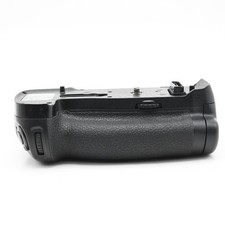 Genuine OEM Nikon MB-D18
