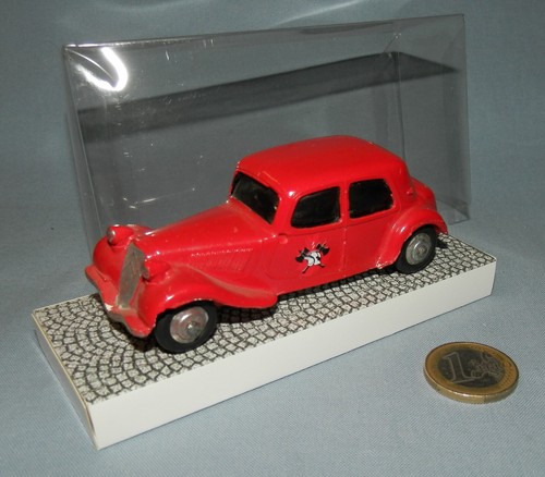 Surmoulage anonyme dinky - surmoulage,