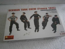 MAQUETTE FIGURINE EQUIPAGE DE