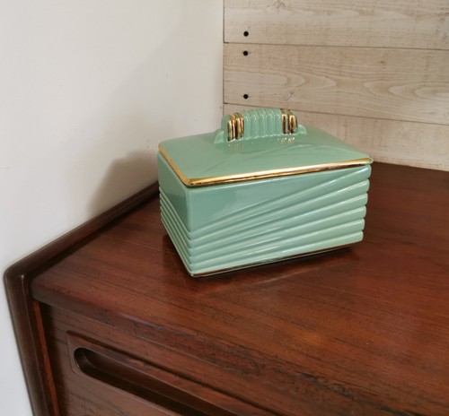 Letalle boite en - b.,