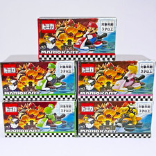 Lot de 5 voitures moulées