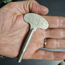 JOUET ANDRÉ CITROËN CLÉ