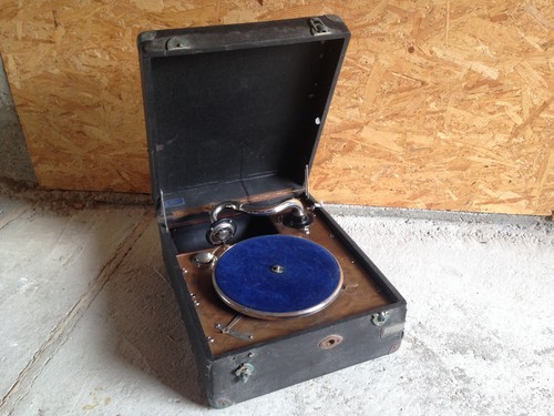 Ancien gramophone deauville - gramophone,