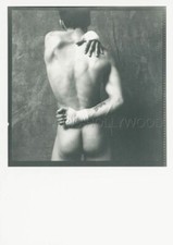 JAMES A. FOX MASCULIN MALE