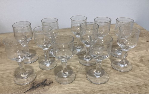 Verres pied en verre - 11,