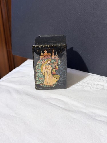 Boîte russe laque peinte - laque,