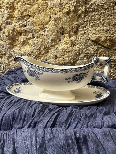Saucière ancienne