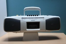 VINTAGE SONY CFS-204L Boombox Poste radio cassette  pour pièces / a restauré